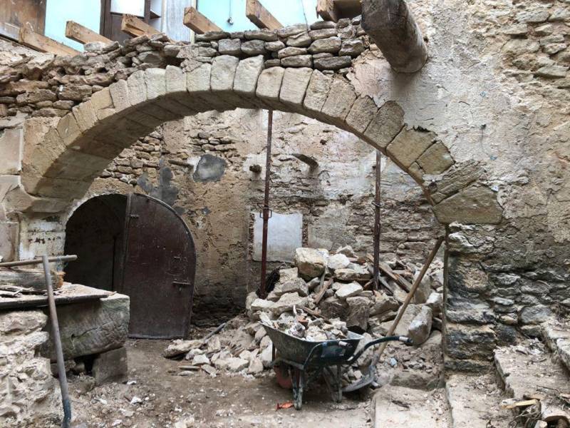 Chantier de rénovation complète d'une maison de village 84