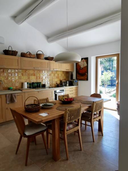 Construction et aménagement de cuisine dans le Lubéron